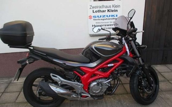 Gebrauchtmotorrad Suzuki SFV 650 Gladius - Bild 1