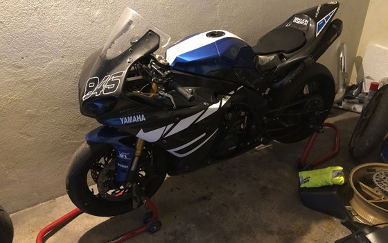 Gebrauchtmotorrad Yamaha YZF-R1SP - Bild 1