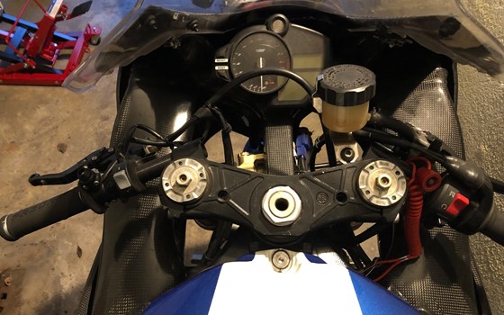 Gebrauchtmotorrad Yamaha YZF-R1SP - Bild 2