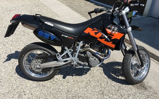 Gebrauchtmotorrad KTM 640 LC4 Supermoto - Bild 1