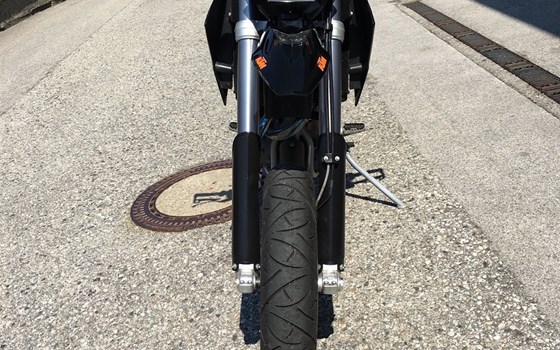 Gebrauchtmotorrad KTM 640 LC4 Supermoto - Bild 5