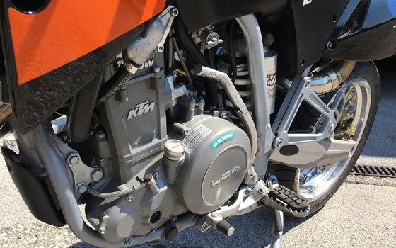 Gebrauchtmotorrad KTM 640 LC4 Supermoto - Bild 7