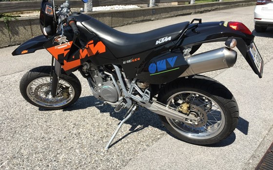 Gebrauchtmotorrad KTM 640 LC4 Supermoto - Bild 9
