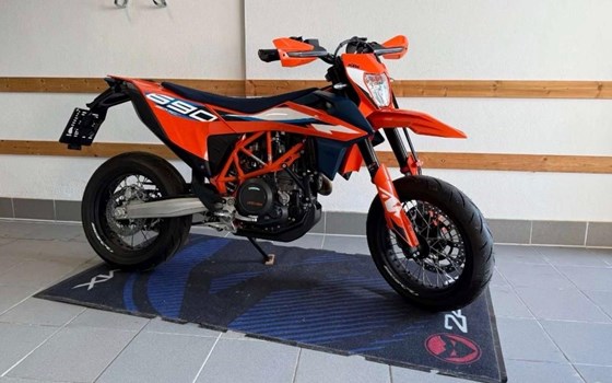 Gebrauchtmotorrad KTM 690 SMC R - Bild 1