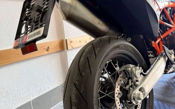 Gebrauchtmotorrad KTM 690 SMC R - Bild 4