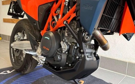 Gebrauchtmotorrad KTM 690 SMC R - Bild 5
