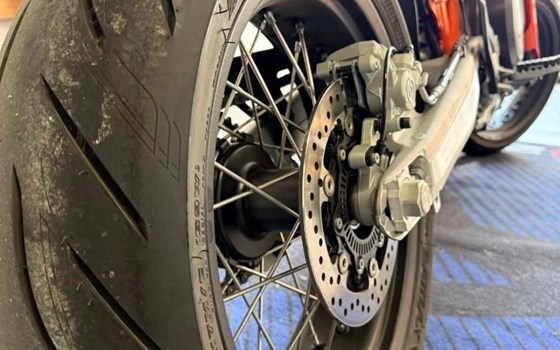 Gebrauchtmotorrad KTM 690 SMC R - Bild 7