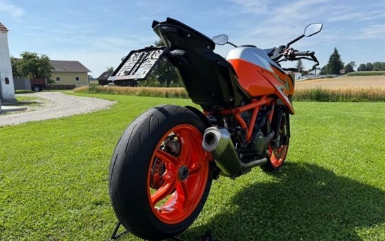 Gebrauchtmotorrad KTM 1290 Super Duke R - Bild 5