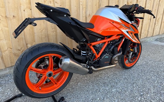 Gebrauchtmotorrad KTM 1290 Super Duke R - Bild 9