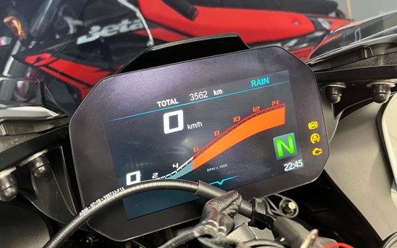 Gebrauchtmotorrad BMW S 1000 RR - Bild 11