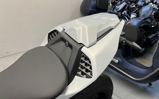 Gebrauchtmotorrad BMW S 1000 RR - Bild 6