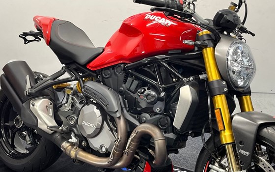 Gebrauchtmotorrad Ducati Monster 1200 S - Bild 2