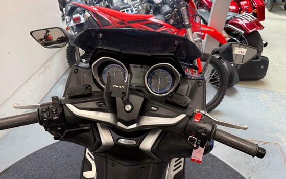 Gebrauchtmotorrad Yamaha T-MAX 530 ABS - Bild 6