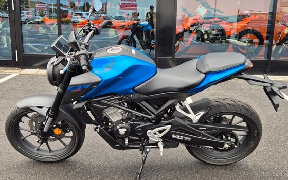 Gebrauchtmotorrad Honda CB125R - Bild 2