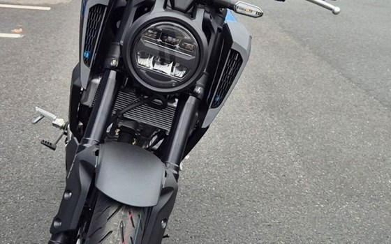 Gebrauchtmotorrad Honda CB125R - Bild 5