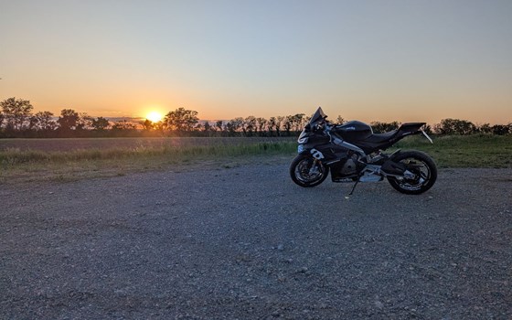 Gebrauchtmotorrad Aprilia RS 660 - Bild 3