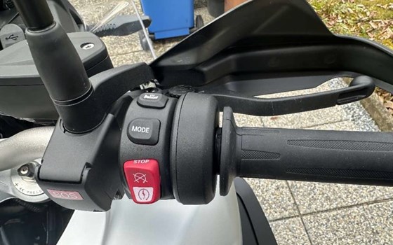 Gebrauchtmotorrad BMW F 900 GS Adventure - Bild 3