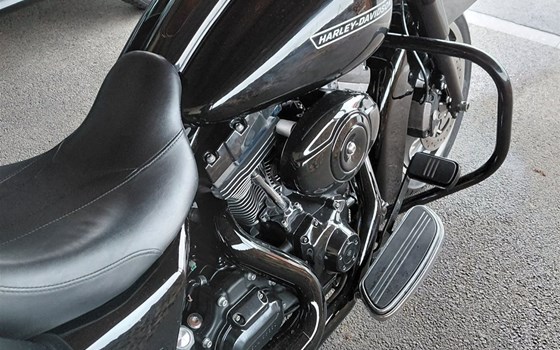 Gebrauchtmotorrad Harley-Davidson Street Glide FLHX - Bild 3