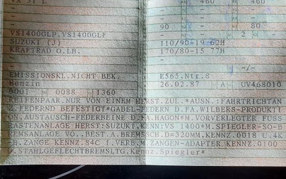 Gebrauchtmotorrad Suzuki Intruder VS 1400 - Bild 9