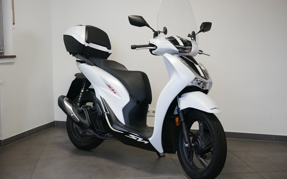 Gebrauchtmotorrad Honda SH125i - Bild 4