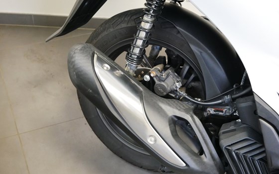 Gebrauchtmotorrad Honda SH125i - Bild 8