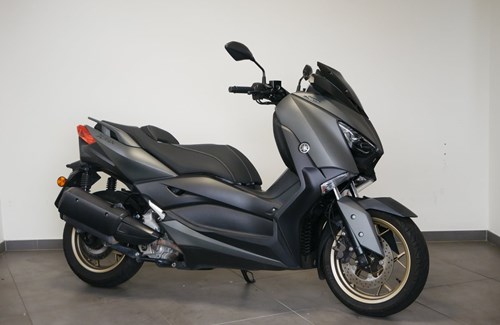 Gebrauchtmotorrad Yamaha XMAX 300 Tech MAX