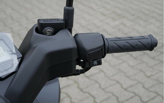 Neufahrzeug Kymco Super 8 R 50i - Bild 15