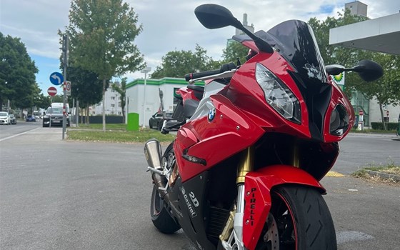 Gebrauchtmotorrad BMW S 1000 RR - Bild 1