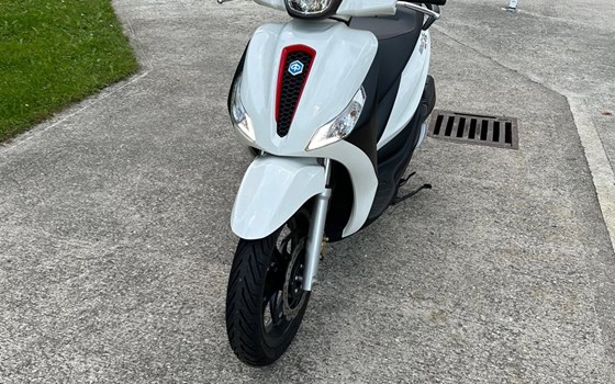 Gebrauchtmotorrad Piaggio Medley 125 S - Bild 1