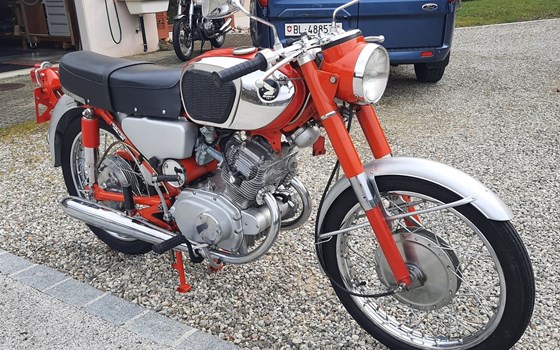 Motorrad Occasion Honda CB 125 - Bild 3