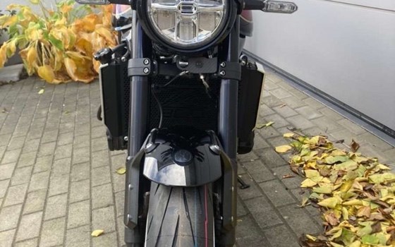 Gebrauchtmotorrad Kawasaki Z 900RS Black Edition - Bild 2