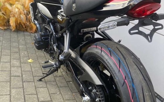 Gebrauchtmotorrad Kawasaki Z 900RS Black Edition - Bild 8