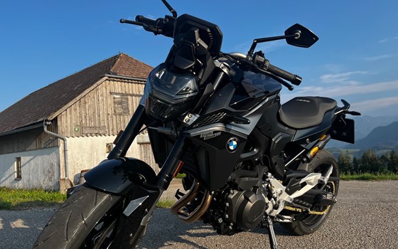 Gebrauchtmotorrad BMW F 900 R - Bild 2
