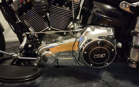 Gebrauchtmotorrad Harley-Davidson Softail Breakout FXSB - Bild 8