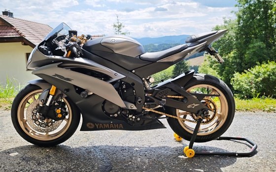 Gebrauchtmotorrad Yamaha YZF-R6 - Bild 1