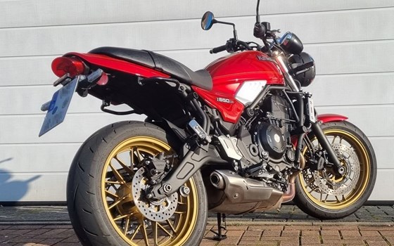 Gebrauchtmotorrad Kawasaki Z650 RS - Bild 7