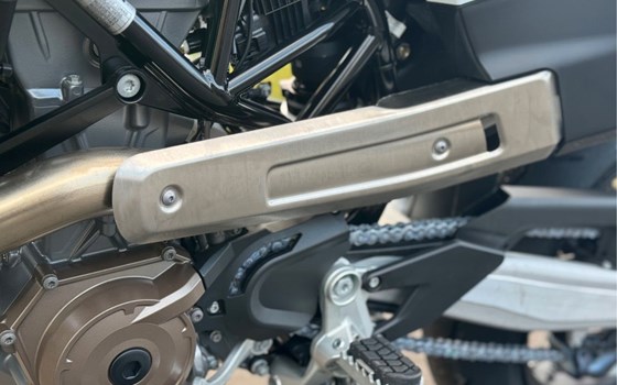 Neufahrzeug Husqvarna 701 Supermoto - Bild 18