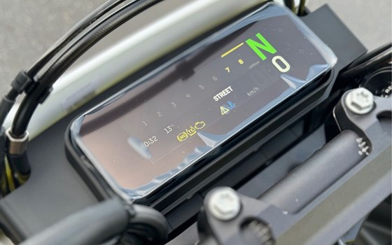 Neufahrzeug Husqvarna 701 Supermoto - Bild 20