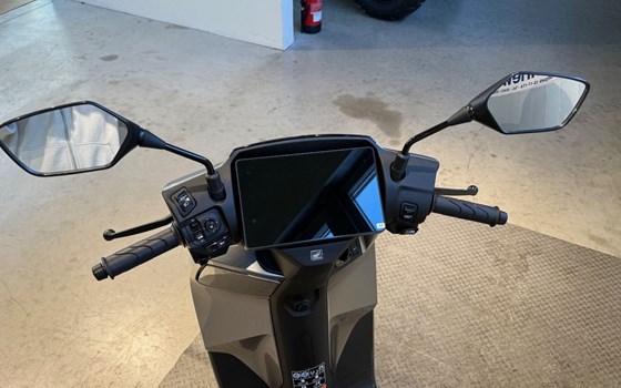 Gebrauchtmotorrad Honda CUV e: - Bild 7