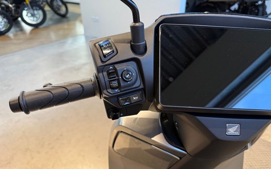 Gebrauchtmotorrad Honda CUV e: - Bild 8