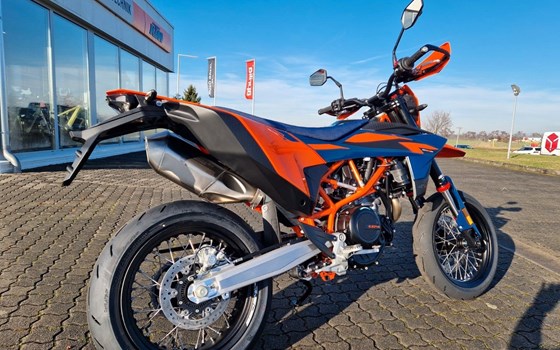 Neufahrzeug KTM 690 SMC R - Bild 3