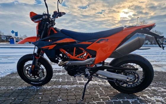 Neufahrzeug KTM 690 SMC R - Bild 5