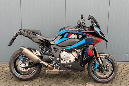 BMW M 1000 XR