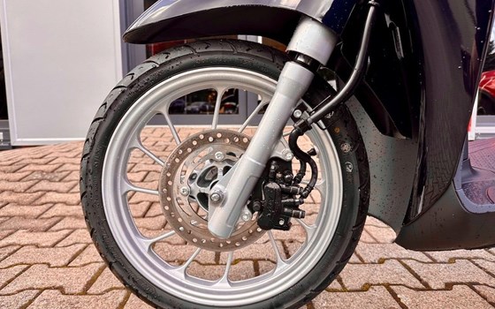 Gebrauchtmotorrad Honda SH125i - Bild 3