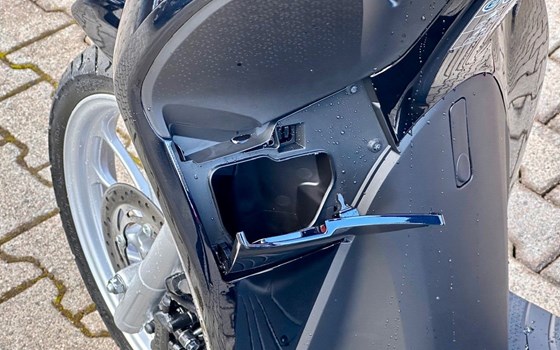 Gebrauchtmotorrad Honda SH125i - Bild 6