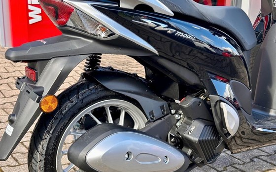 Gebrauchtmotorrad Honda SH125i - Bild 7