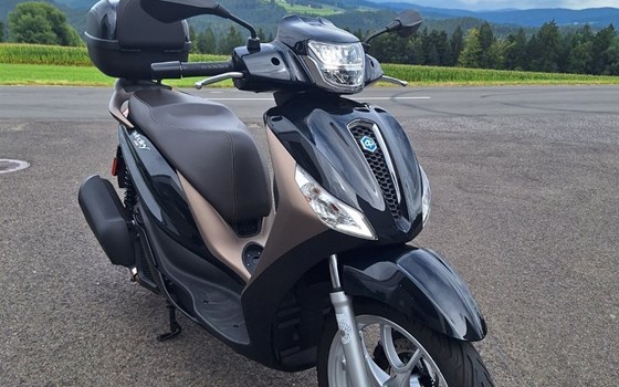 Gebrauchtmotorrad Piaggio Medley 125 - Bild 2