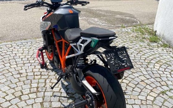 Gebrauchtmotorrad KTM 1290 Super Duke R - Bild 12