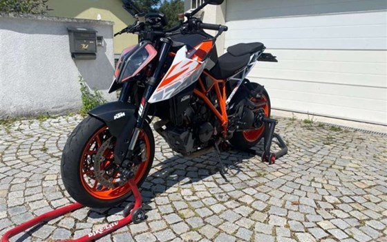 Gebrauchtmotorrad KTM 1290 Super Duke R - Bild 2