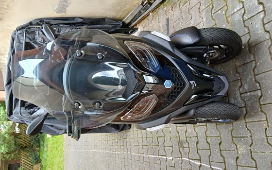 Gebrauchtmotorrad Piaggio MP3 400 Sport - Bild 3